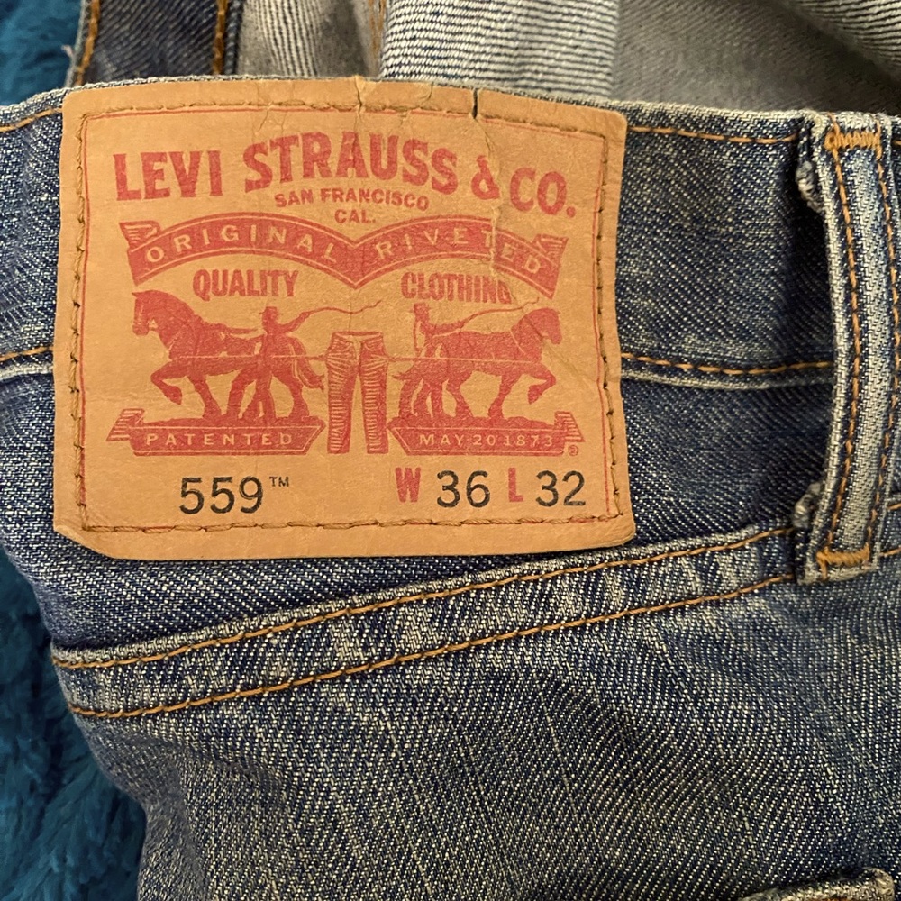 Levi jeans. 36x32